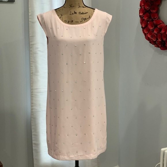 Express Dresses & Skirts - Express bejeweled cap sleeve shift dress size M